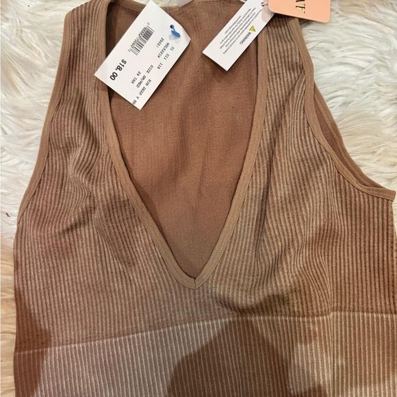 Vanilla Sugar and Voker Ribbed Tank Tops - Picture 4 of 5